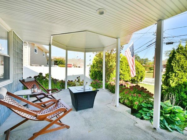 3 Berryhill Lane, Bethpage NY 11714