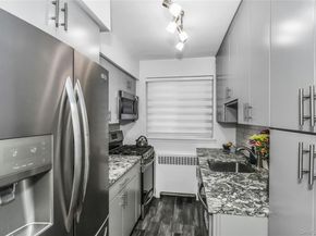 200 Atlantic Avenue 123, Lynbrook NY 11563