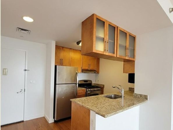 40-28 College Point Boulevard 805, Flushing NY 11354