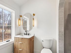 9 Wilderness Road, Nissequogue NY 11780