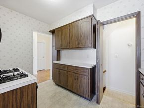 54 Aberdeen Road, New Hyde Park NY 11040