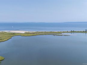 87 Washington Heights Avenue, Hampton Bays NY 11946