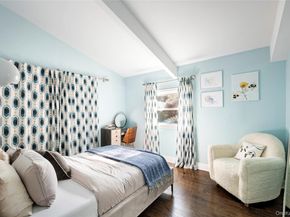 87 Washington Heights Avenue, Hampton Bays NY 11946