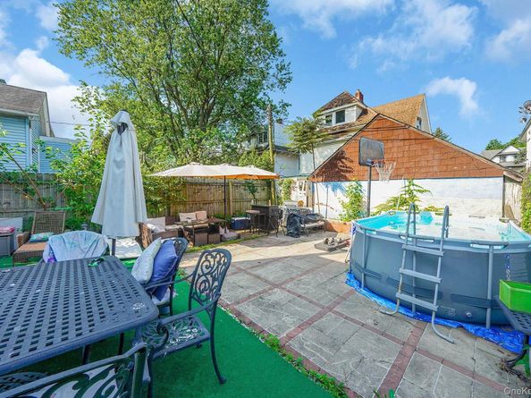 8536 112th Street, Richmond Hill NY 11418