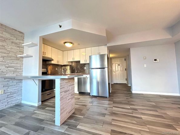 63-47 Booth Street 3C, Rego Park NY 11374