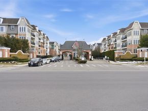 428 Trotting Lane 428, Westbury NY 11590