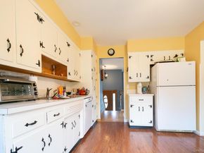 4 Manchester Drive, Bethpage NY 11714