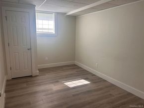 194 E Parkview Drive, Shirley NY 11967