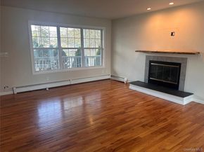 194 E Parkview Drive, Shirley NY 11967