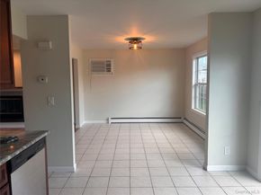 194 E Parkview Drive, Shirley NY 11967