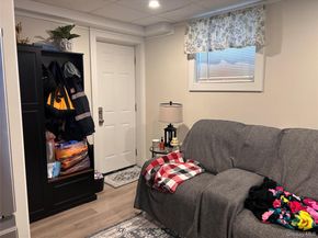 194 E Parkview Drive, Shirley NY 11967