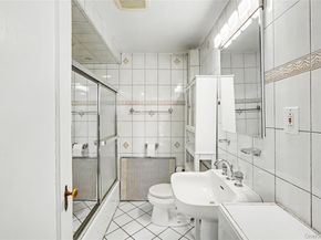 12 King Street, Freeport NY 11520