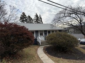 8 Maple Avenue, Tarrytown NY 10591