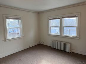 8 Maple Avenue, Tarrytown NY 10591