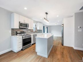 42 Volta Drive, Deer Park NY 11729