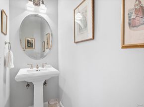 1 Christie Place 207 E, Scarsdale NY 10583