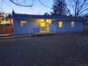 917 Sipp Avenue, East Patchogue NY 11772