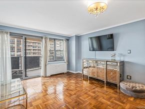 18-05 215th Street 8C, Bayside NY 11360