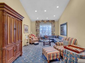 202 Carriage Lane, Plainview NY 11803