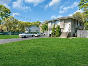 106 Summit Drive, Smithtown NY 11787
