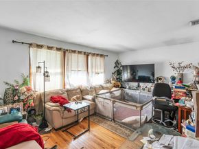 106 Summit Drive, Smithtown NY 11787