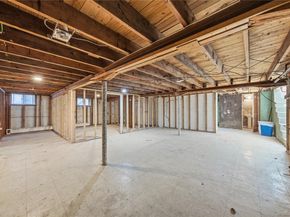 200 N Side Road, Wading River NY 11792