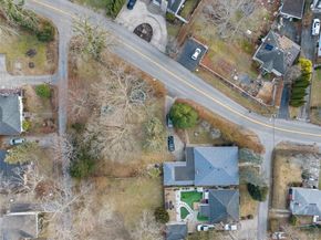 200 N Side Road, Wading River NY 11792