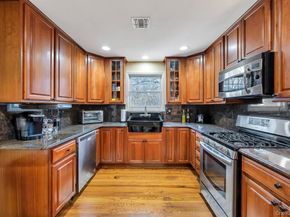 20 Tulip Court, Moriches NY 11955