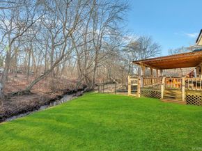 20 Tulip Court, Moriches NY 11955