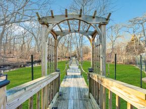 20 Tulip Court, Moriches NY 11955