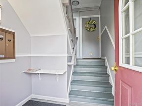 6 DeHaven Drive 1E, Yonkers NY 10703