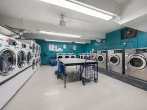 84-01 Main Street 527, Briarwood NY 11435