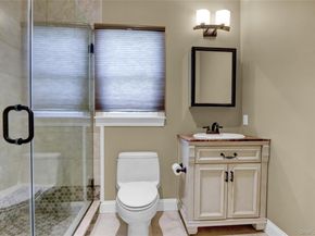 4 Middle Lane, Jericho NY 11753