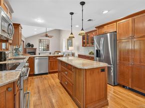 15 Bonnie Drive, Northport NY 11768