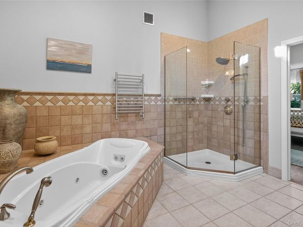 15 Bonnie Drive, Northport NY 11768