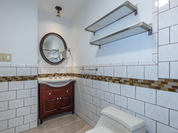 4620 190th Street, Flushing NY 11358
