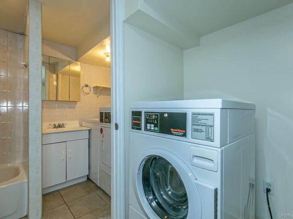 4620 190th Street, Flushing NY 11358