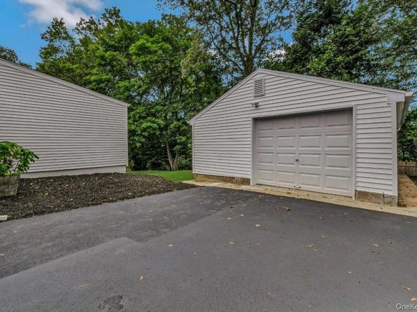 9 Moscato Street, Huntington NY 11743