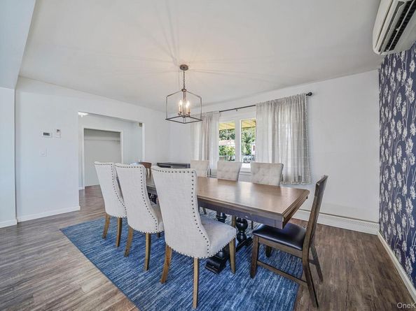98 Fifty Acre Road S, Smithtown NY 11787