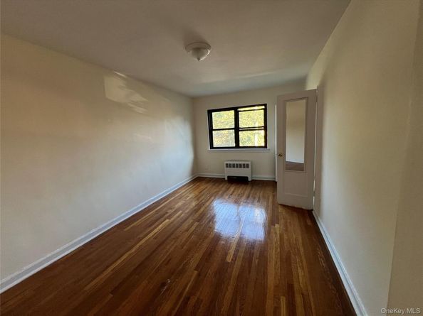 203-07 35th Avenue B, Bayside NY 11361