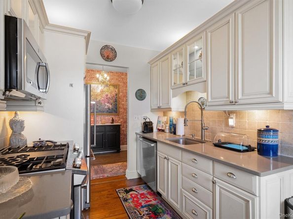 23 Old Mamaroneck Avenue 5B, White Plains NY 10603