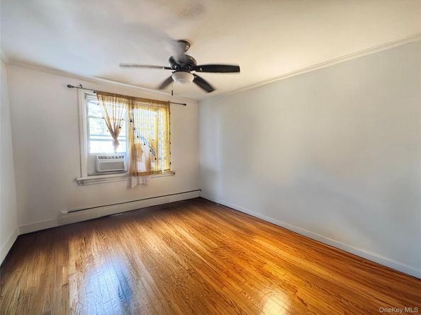 28-11 Ditmars Boulevard, Astoria NY 11105