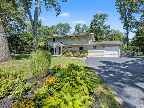 1 Deepdale Drive, Commack NY 11725