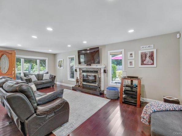 1 Deepdale Drive, Commack NY 11725