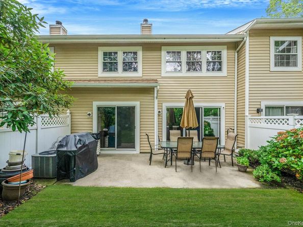 185 Colony Drive N, Holbrook NY 11741