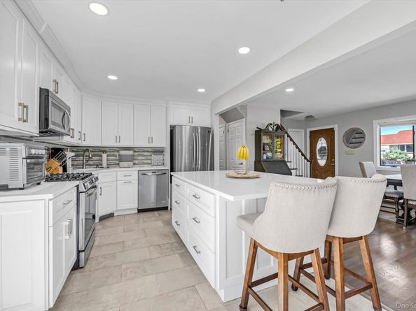 20 Hazel Avenue, Farmingdale NY 11735