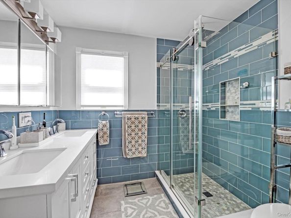 20 Hazel Avenue, Farmingdale NY 11735