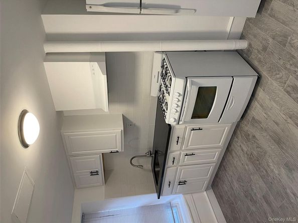 5783 Mosholu Avenue, Bronx NY 10471
