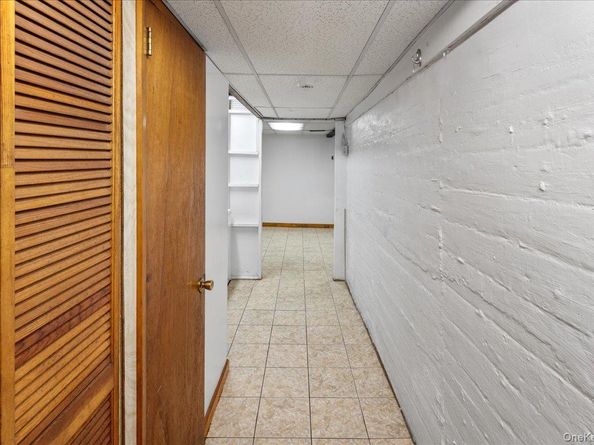 141-32 Grand Central Parkway, Briarwood NY 11435