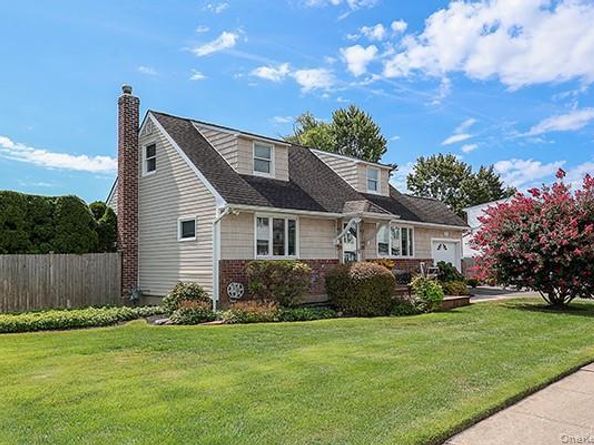 22 Colonial Drive, Farmingdale NY 11735